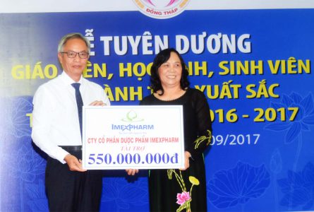 Lễ tuyên dương giáo viên, học sinh, sinh viên năm học 2016 – 2017