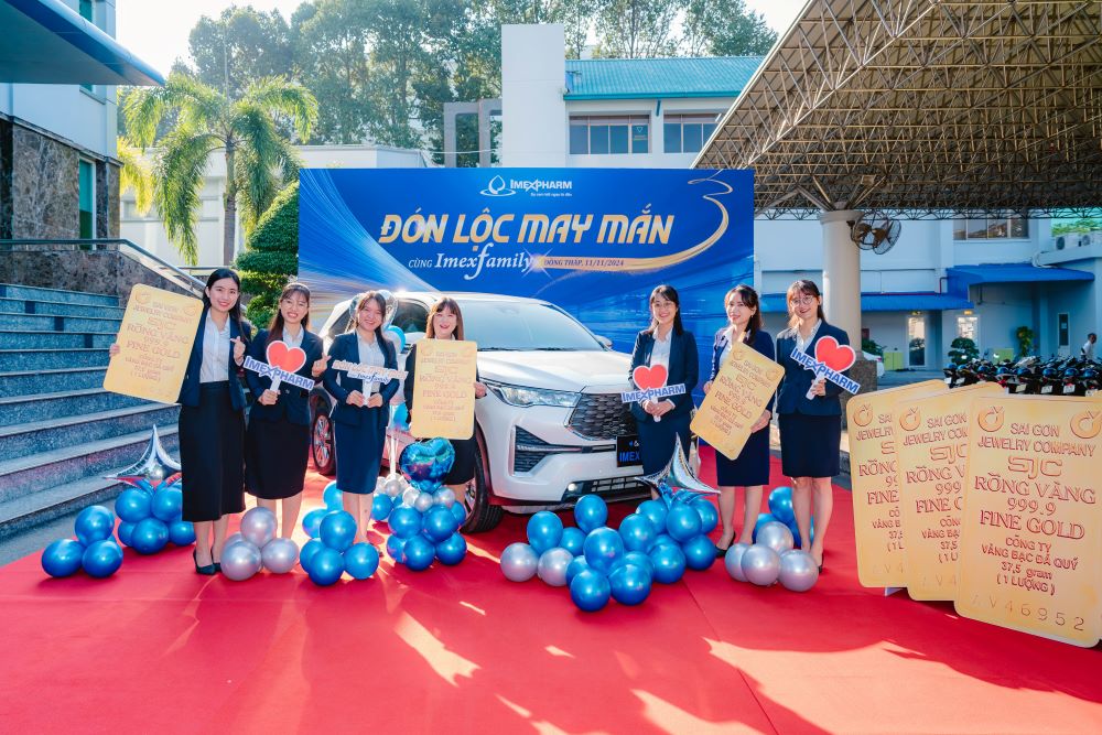Trao giải đặc biệt chương trình Đón lộc may mắn cùng ImexFamily 2024