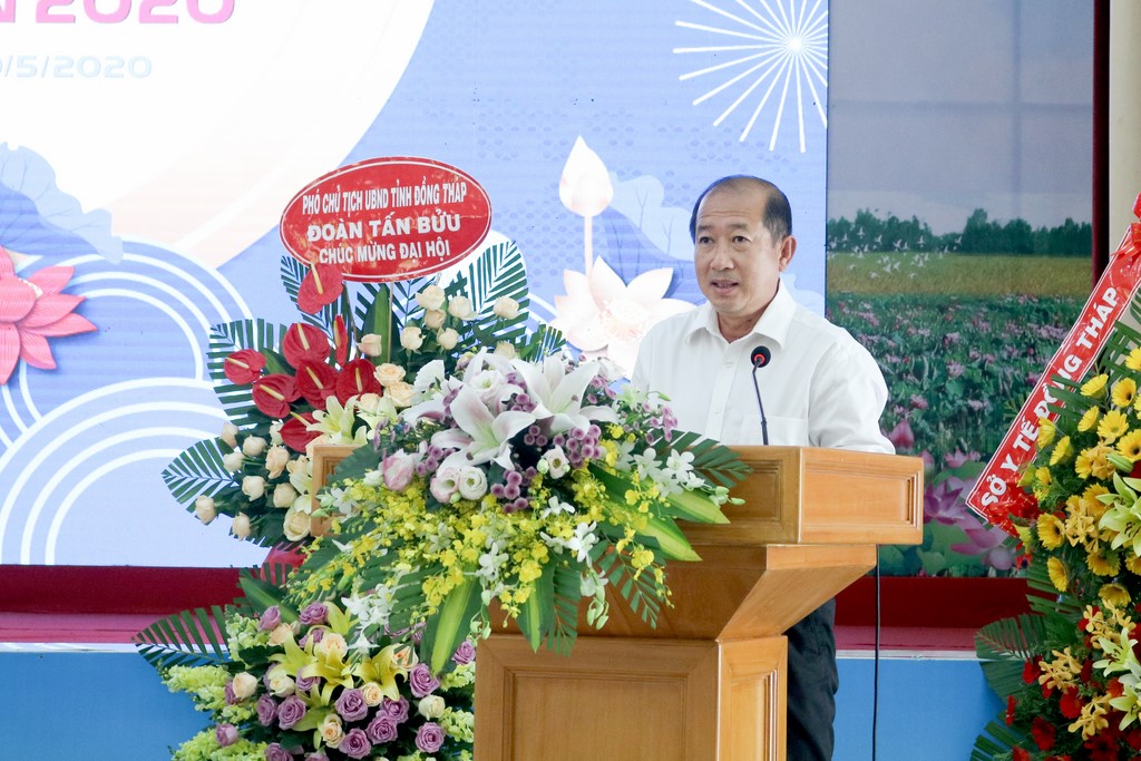 Đại diện ban lãnh đạo Imexpharm phát biểu tại Đại hội đồng cổ đông thường niên năm 2020
