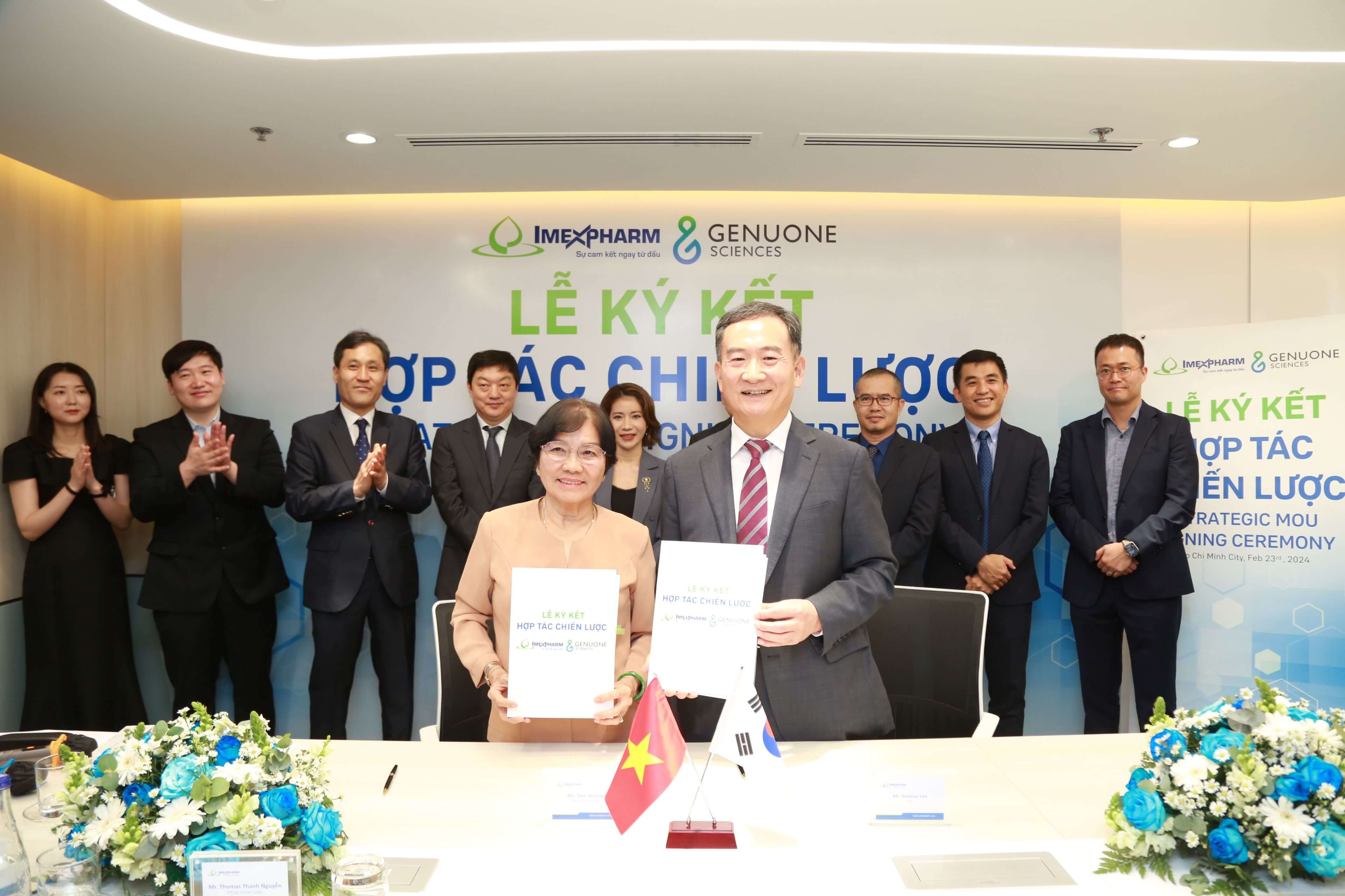 Lễ ký kết hợp tác chiến lược giữa Imexpharm và Genuone Sciences tại Việt Nam Lễ ký kết hợp tác chiến lược giữa Imexpharm và Genuone Sciences tại Việt Nam