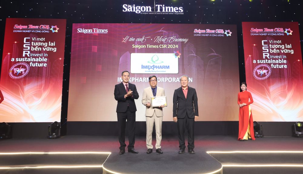 Đại diện Imexpharm nhận bằng khen tại Saigon Times CSR 2024, ghi nhận nỗ lực vì cộng đồng bền vững
